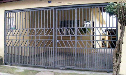 Portao de alumínio: De correr cinza