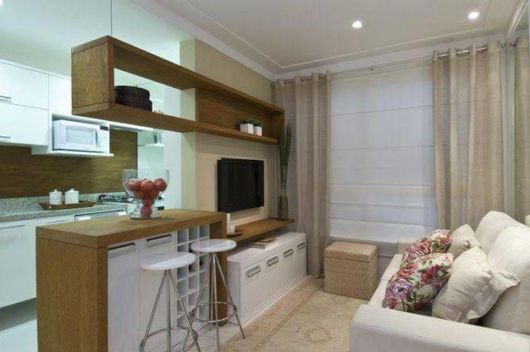 cozinha planejada americana com sala pequena