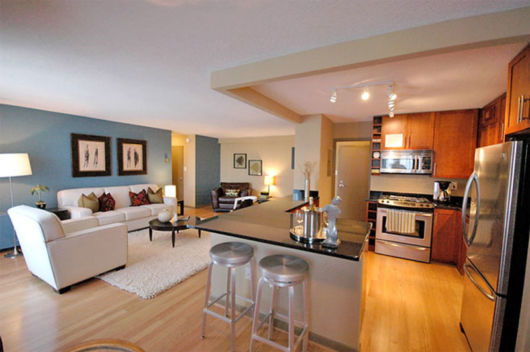 cozinha com sala de estar