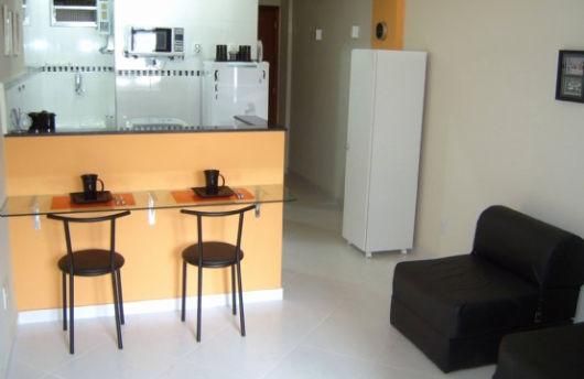 cozinha americana com sala simples