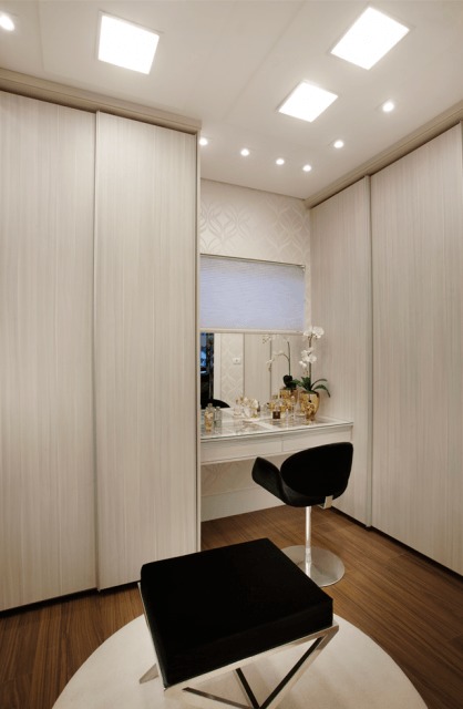 closet de MDF com porta