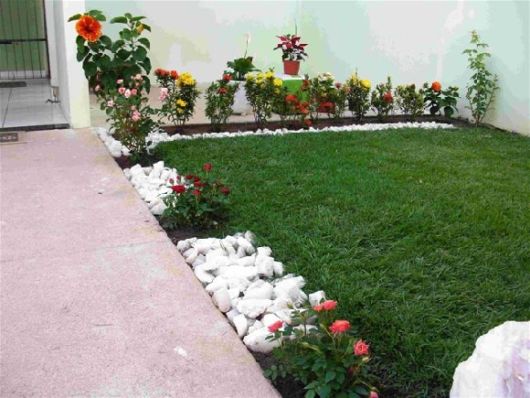 Jardins pequenos com flores