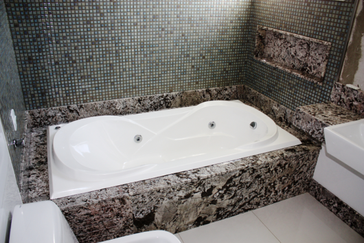 nicho para banheiro de granito