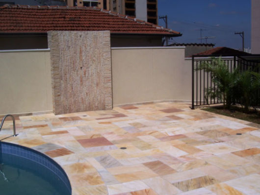 Pedras para piscinas