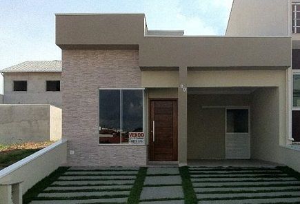 Telhado embutido simples em casa marrom
