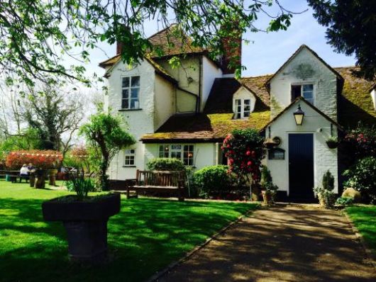 Casa de campo branca