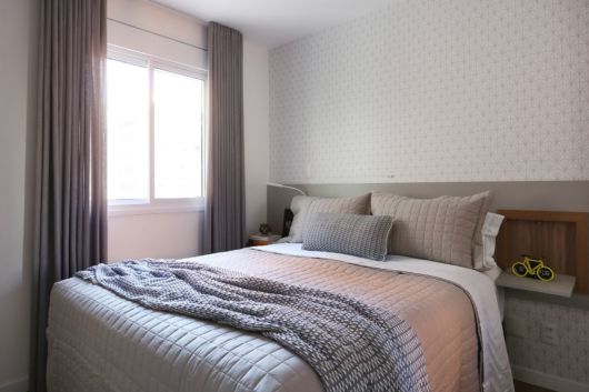 quarto de casal cinza