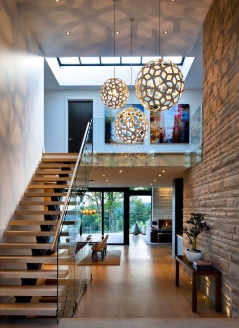 Hall de entrada: com escada