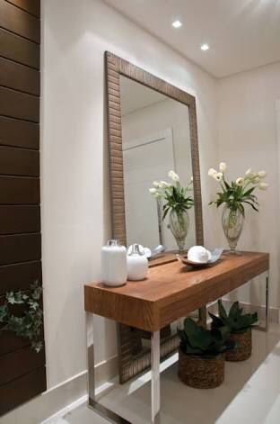 Hall de entrada: com espelho e aparador