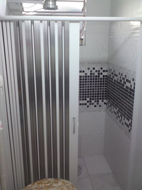 Box para banheiro sanfonado branco