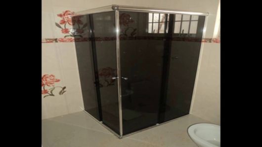  Box para banheiro preto