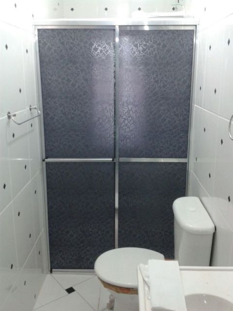 Box para banheiro acrílico cinza