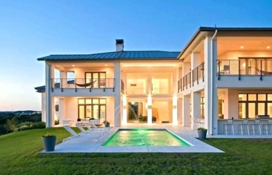 Casas de campo: casa moderna com piscina