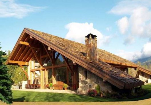 Casas de campo: casa rústica com lareira