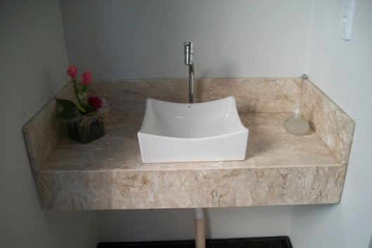 Banheiro com granito