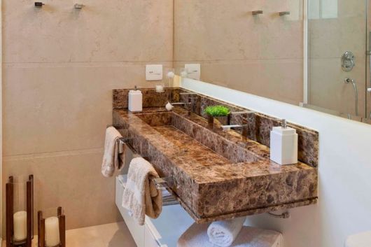 Banheiro com granito