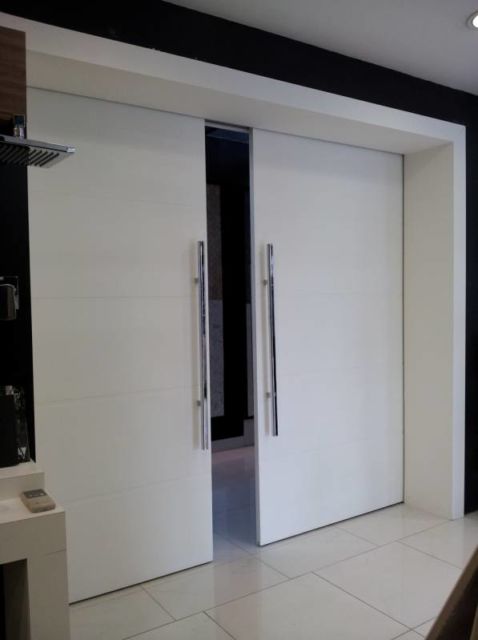 Porta embutida de correr