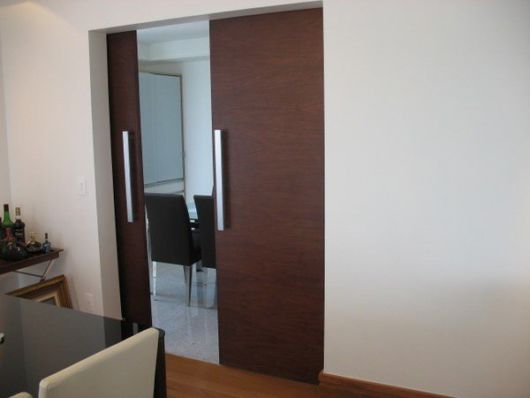 Porta embutida de correr