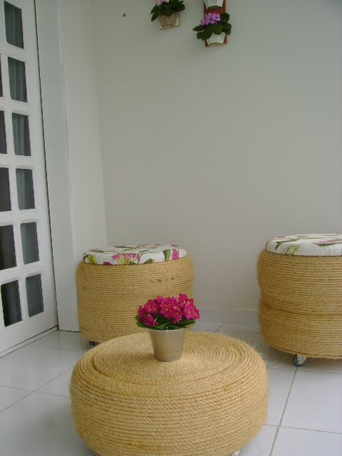 Puff revestido de sisal 