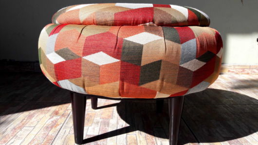 Puff de pneu revestido de tecido