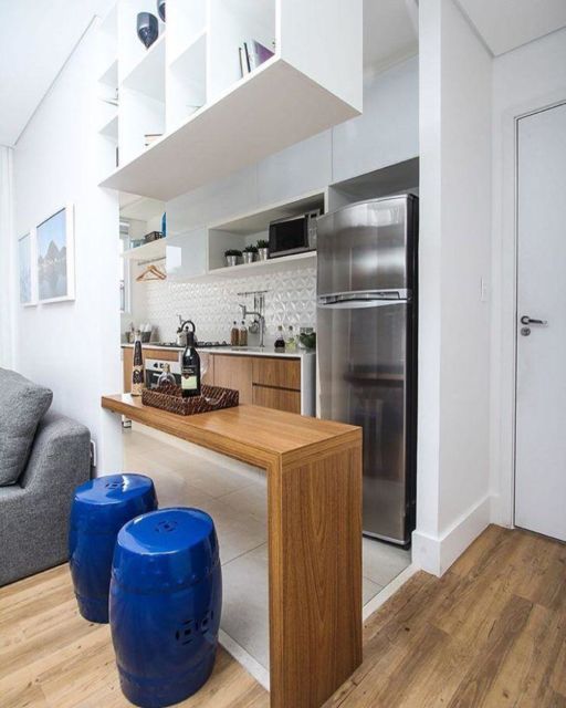 Cozinha pequena com bancada