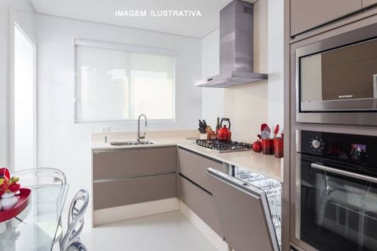 Cozinha planejada pequena