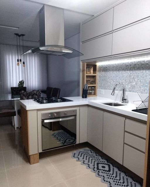 Cozinha pequena em L