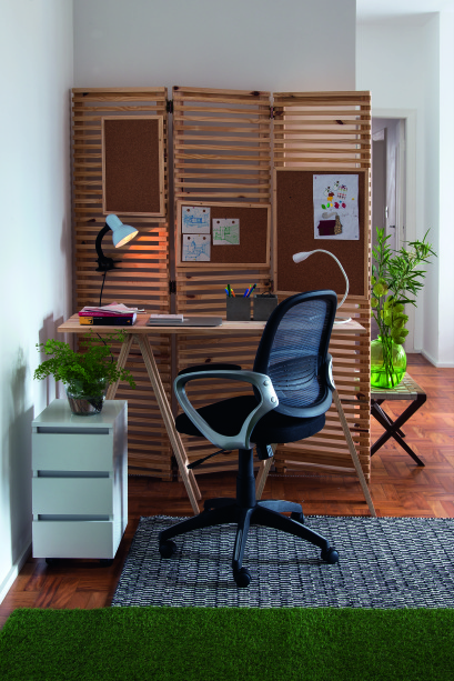 divisória de madeira em escritório