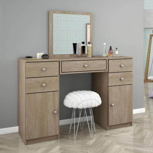 Penteadeira com espelho