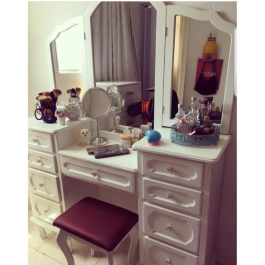 Penteadeira com espelho