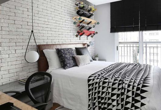 Tijolo branco no quarto