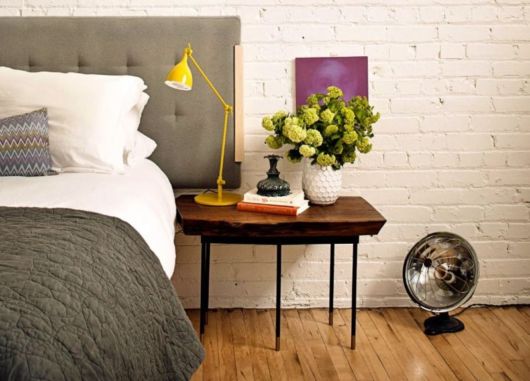 Tijolo branco no quarto