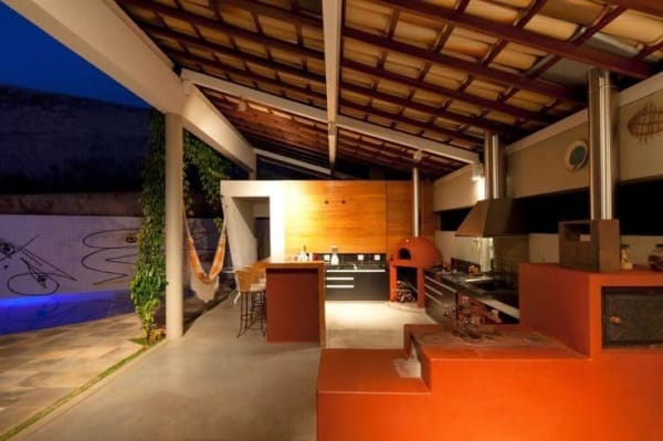 fogão a lenha caseiro vermelho