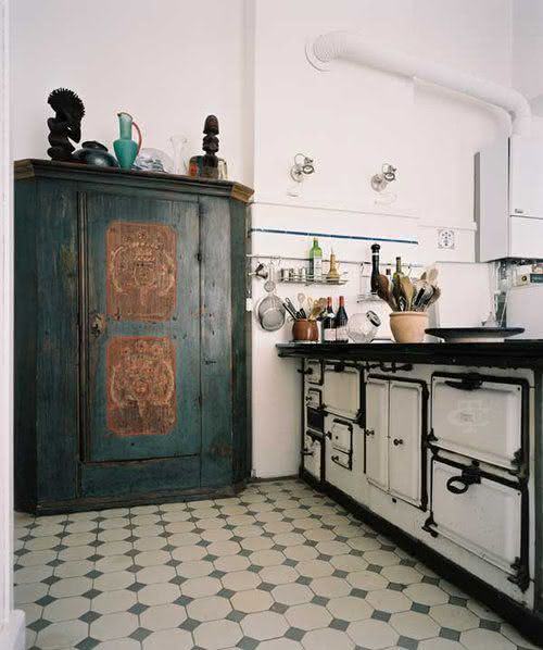 fogão a lenha esmaltado branco e antigo