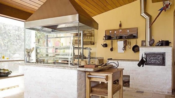 fogão a lenha pequeno branco