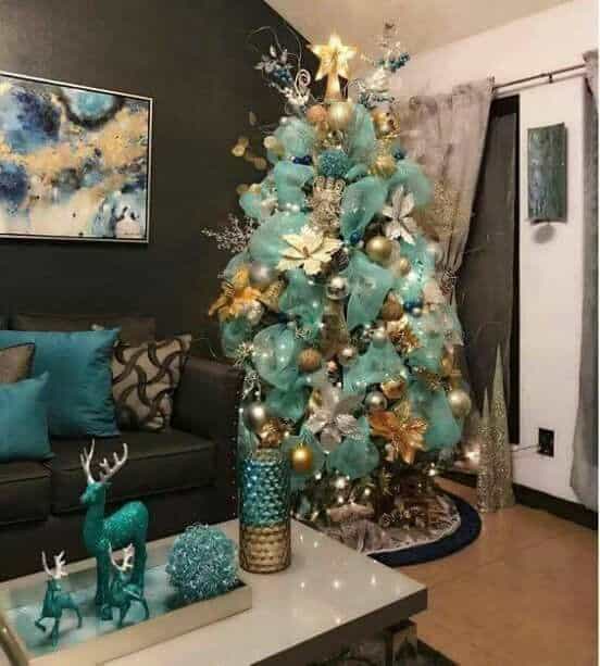 sala moderna decorada para o natal 20