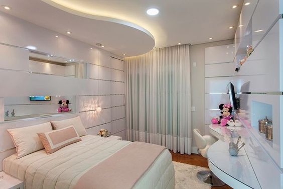 quarto branco e rosa