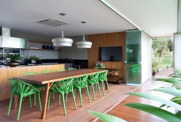 Casa com varanda gourmet grande