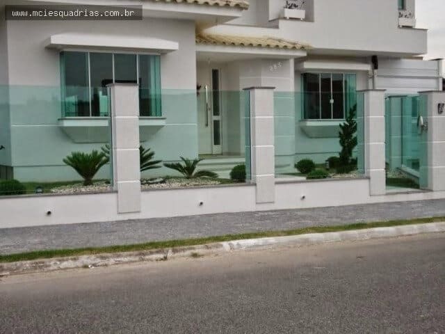 muro de vidro verde
