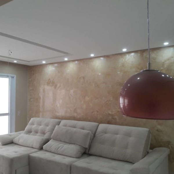 parede marmorizada bege