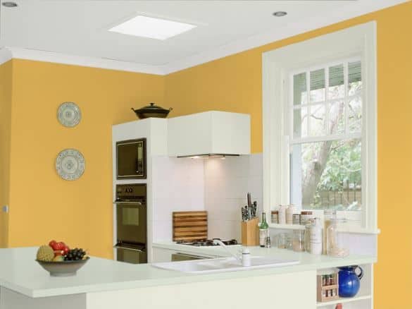 pintura amarela de parede de cozinha