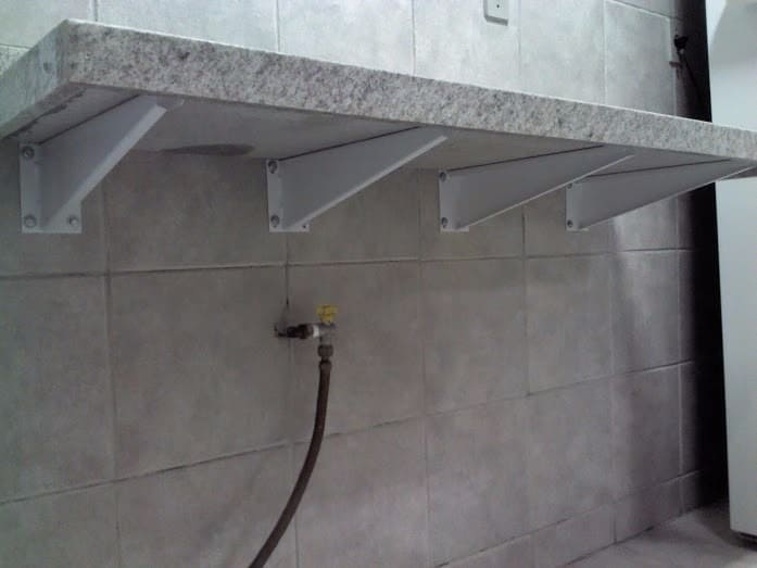 Mão francesa para pia