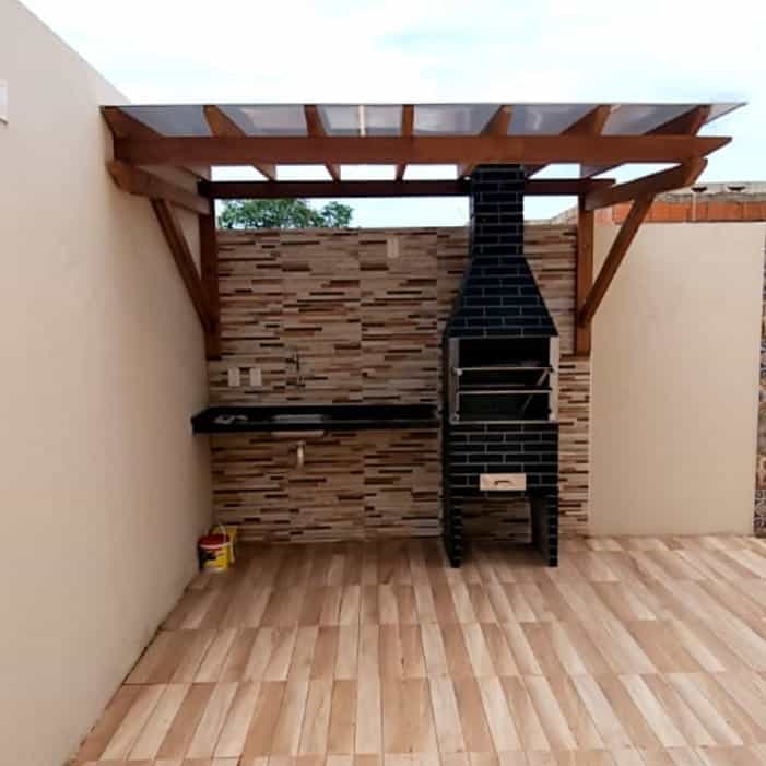 Mão francesa para telhado pequeno