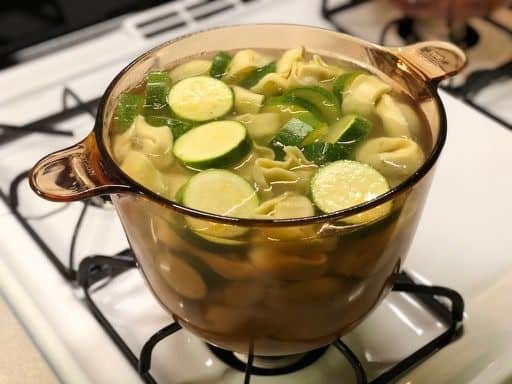 Cozinhando na panela de vidro vision