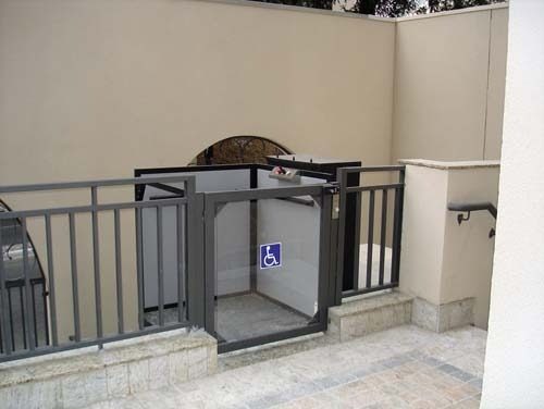 Elevador residencial simples e barato pequeno