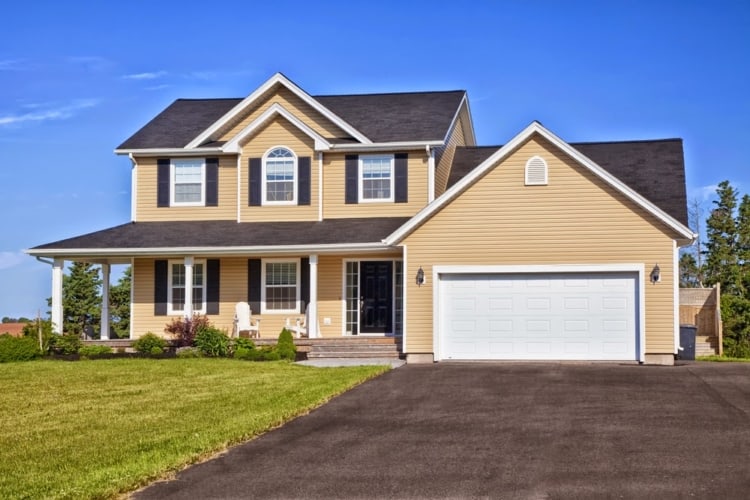 Pintura de casas de madeira