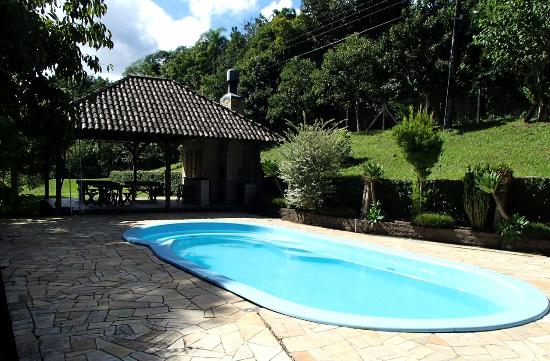 ideia de Quiosque com churrasqueira e piscina