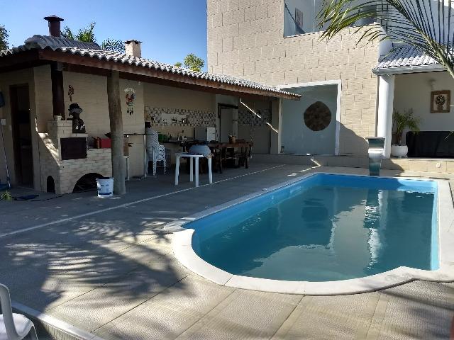 modelos de Quiosque com churrasqueira e piscina