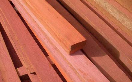 ripas de maçaranduba