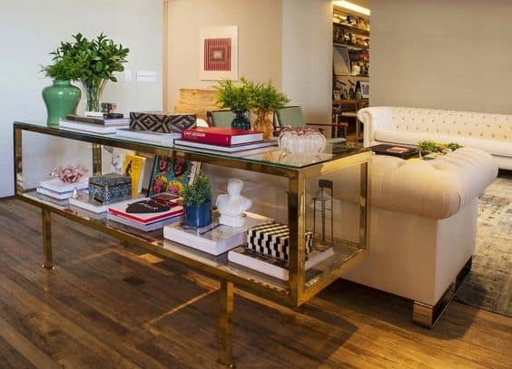Aparador de luxo em ferro dourado